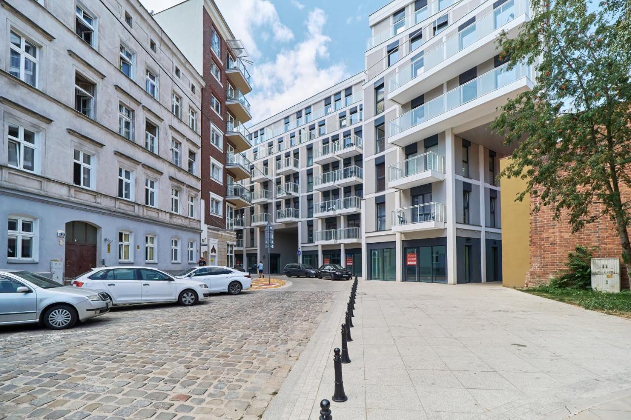 Apartments Wroclaw Jana Pawla II With Free Parking Wroclaw By Noclegi Renters Exterior foto